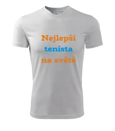Bílé tričko nejlepší tenista na světě