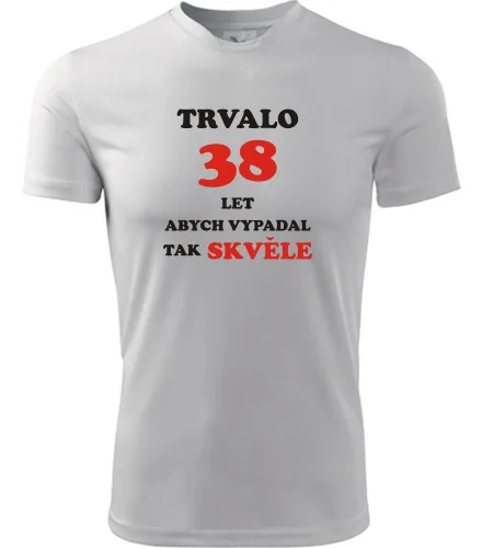 Bílé tričko trvalo 38 let